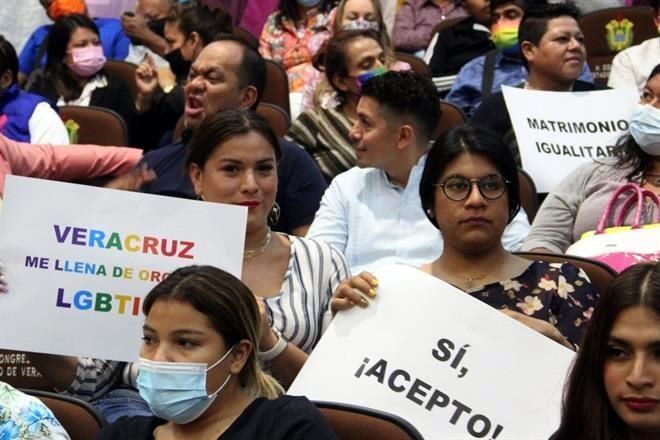 Avalan matrimonio igualitario en Veracruz