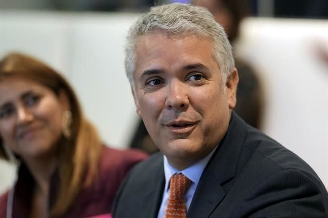 Colombianos no elegirán ‘modelo venezolano’.- Duque