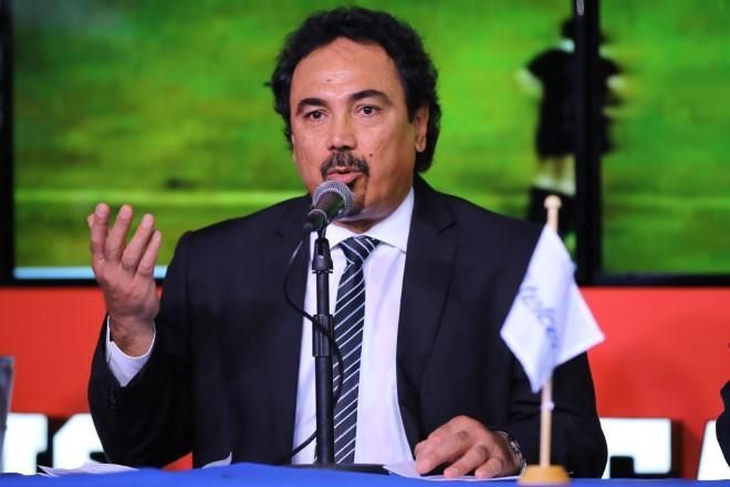Ve Hugo Sánchez estancado al futbol mexicano