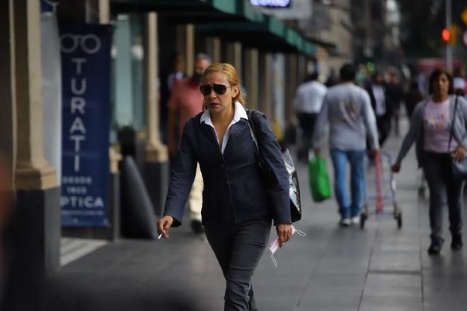 Prohíben fumar en terrazas del Centro Histórico
