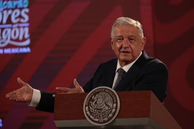 Se requiere de Oposición fuerte, no palera.- AMLO