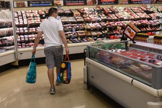 Acelera inflación en EU a 8.6%, la más alta en 40 años