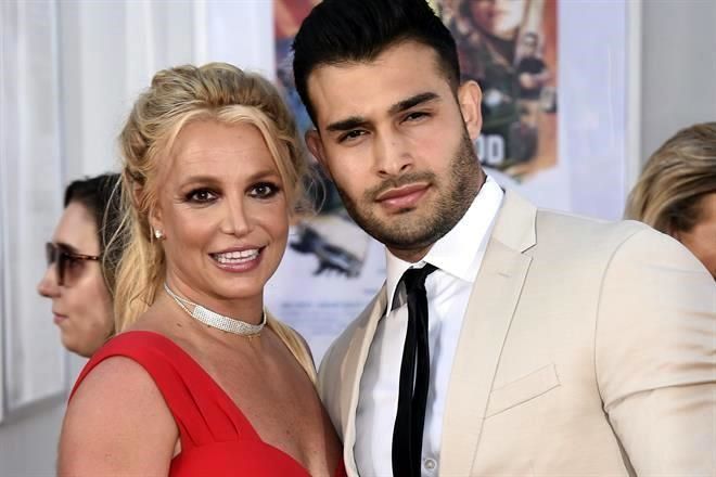 Beso, cantos y polémica: Así fue la boda de Britney Spears