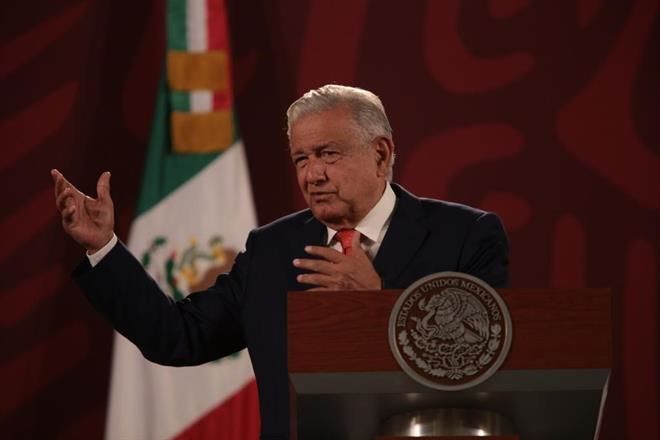 Ni tapado ni dedazo, ofrece AMLO para 2024