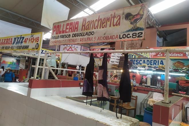 Roba comando cargamento de pollos en Guerrero