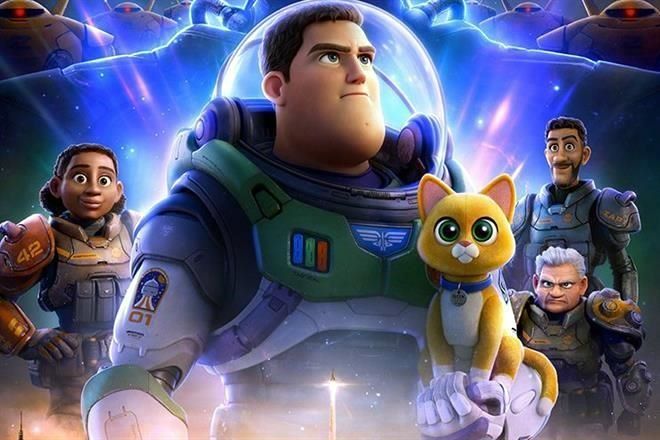 Entra Buzz Lightyear al mutiverso