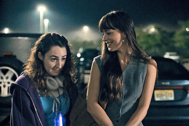 Dan Raiff y Johnson sentido a la vida en ‘Cha Cha Real…’