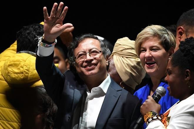 Habla Petro con Venezuela para reabrir frontera