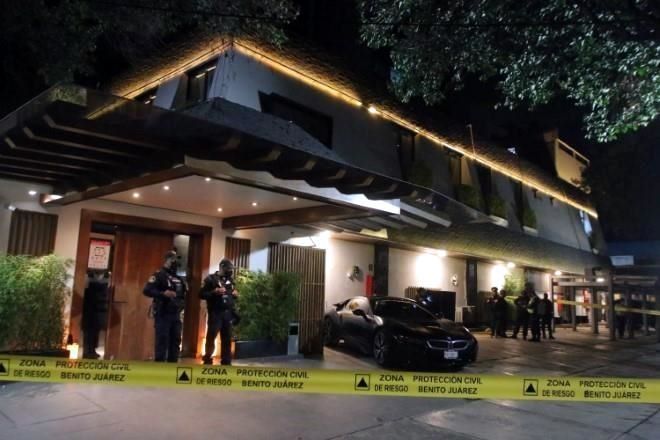 Amagaba Hernández Alcocer a otros abogados en el Suntory