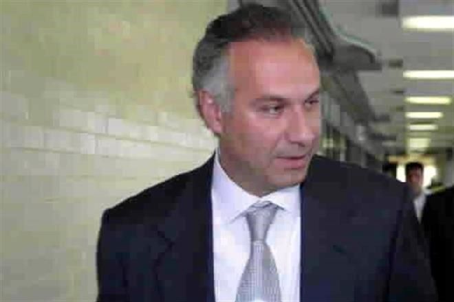 Va FGR otra vez contra Collado por fraude en Andorra