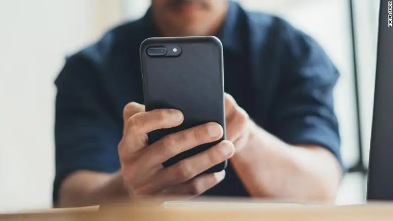 ¿Son las redes sociales similares a los ferrocarriles? El futuro de Facebook y Twitter podría depender de la respuesta a esta pregunta