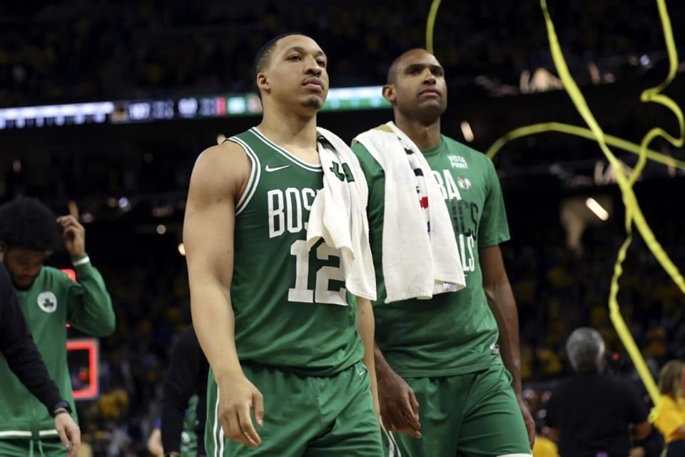 Enfilan Warriors y Celtics a la corona
