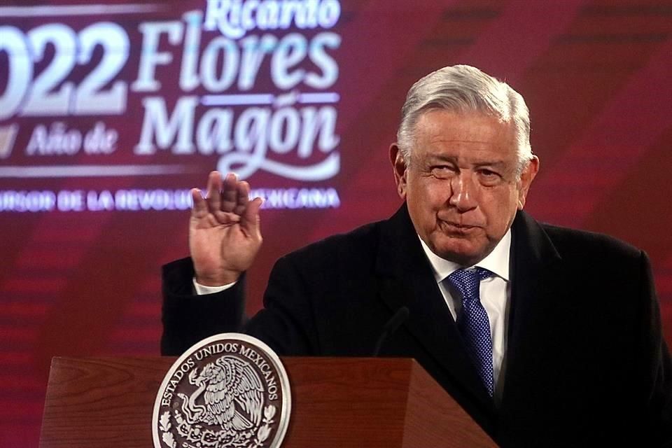 Rechaza AMLO fallas aéreas: es politiquería y enojo por NAIM