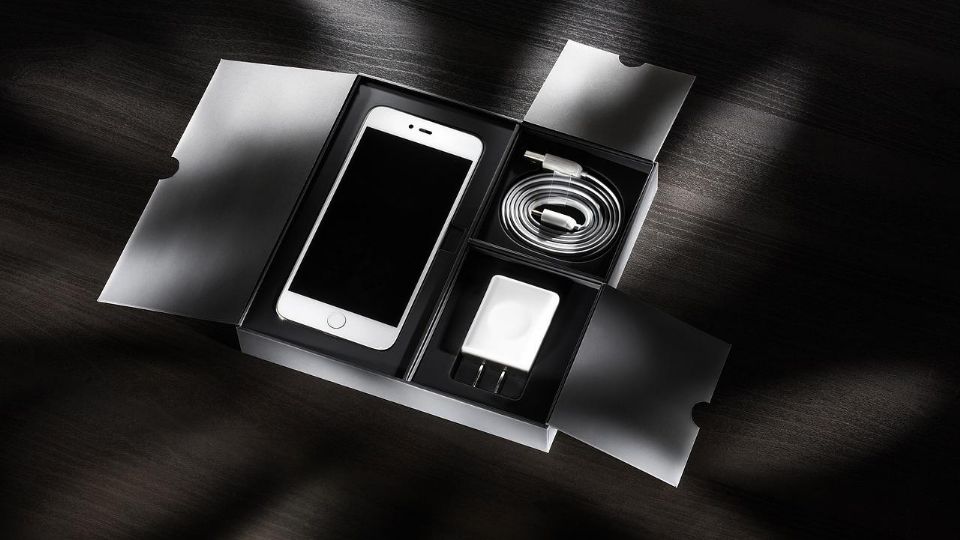 Razones por las que jamás debes tirar la caja de tu celular