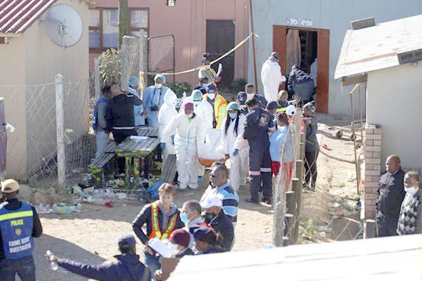 Hallan muertos a 21 jóvenes sin heridas visibles en bar de Sudáfrica