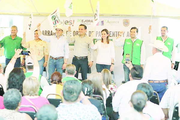 Entregan y arrancan obras en Región Cinco Manantiales