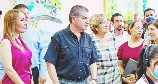 Inaugura Riquelme Centro de Lectura