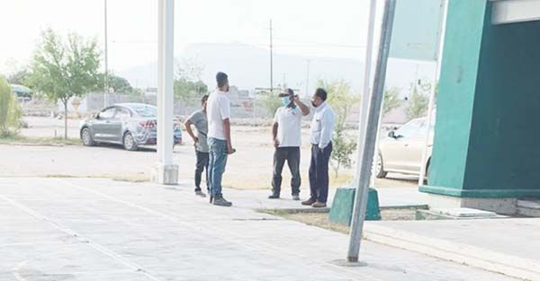 Extienden maestros paro en CONALEP