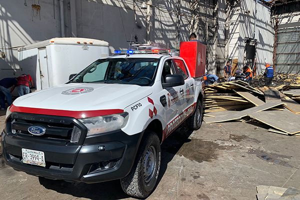 Clausuran vieja nave de Takata