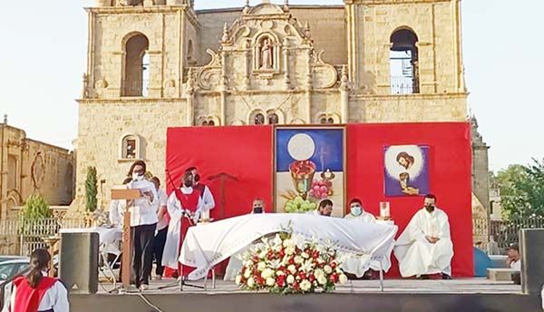 Pide Iglesia no imitar lenguaje alienígena