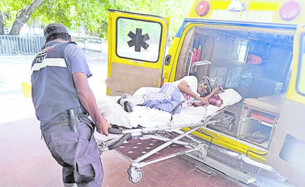 Apoyan emergencias con servicios de ambulancia