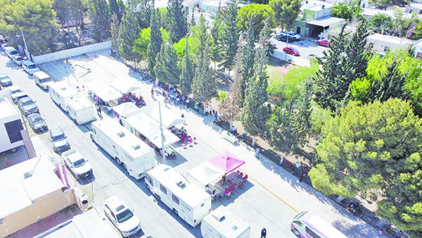 Preside Beto Villarreal Caravana de la Salud