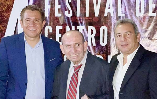 Homenajea Hugo Lozano a José Ángel Castellanos