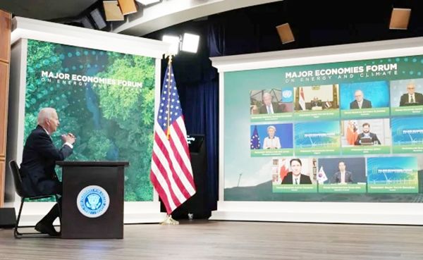 Cambio a energías renovables es un asunto de seguridad nacional: Joe Biden