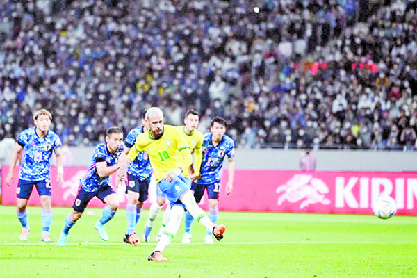 Gana Brasil a Japón con un penal de Neymar