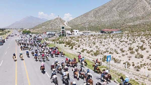PREPARAN CABALGATA EN CUATRO CIÉNEGAS
