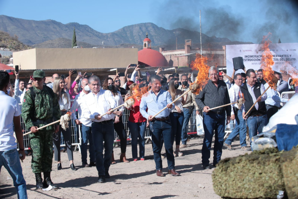 ENCABEZA MARS INCINERACIÓN DE ENERVANTES Y OBJETOS DEL DELITO POR MÁS DE 110 MDP