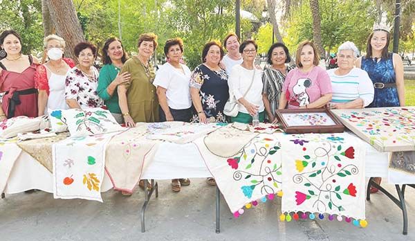 Realizan en San Buena expo tejidos y formas