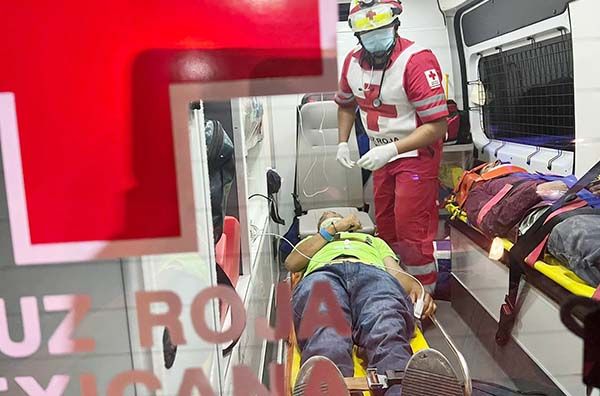Cuatro heridos en brutal choque