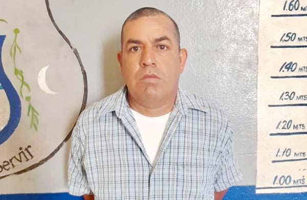 Ladrón roba trozos de cobre