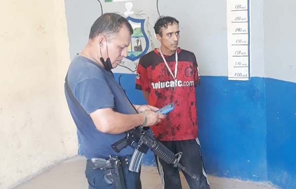 Condenado tóxico toca en casa ajena