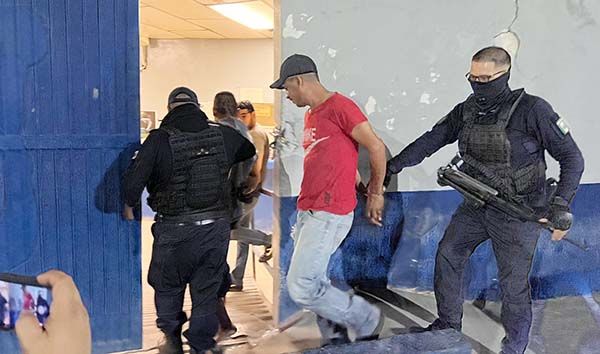 Golpea ebrio a abnegada mujer