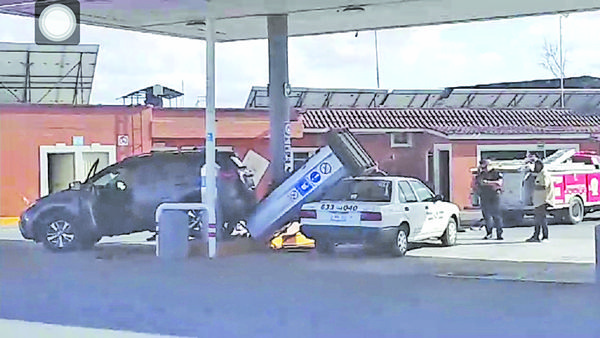 Tumba bomba de gasolinera
