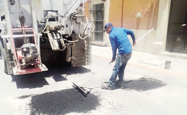 Inicia programa de bacheo en Ciénegas