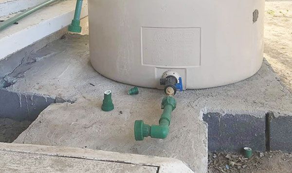 Roban de secundaria la bomba hidráulica