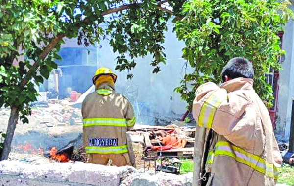Se sale de control fuego en basura