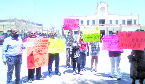 DEFRAUDA EX CANDIDANTO CON FALSA REGULARIZACIÓN