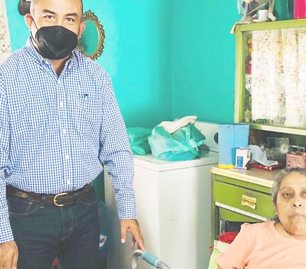 Entregan DIF Coahuila apoyos en Carbonífera