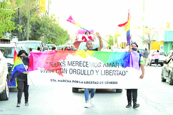 Un éxito en Sabinas quinta marcha LGBT