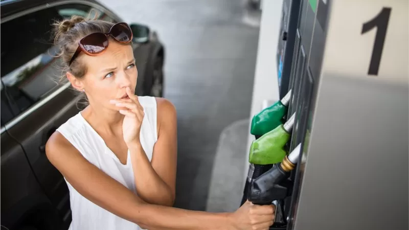 Precio del combustible: ¿qué técnicas para ahorrar gasolina realmente funcionan? (Y cuáles son un mito)