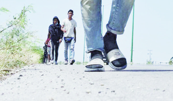 Llegan a Piedras Negras primeros 30 venezolanos