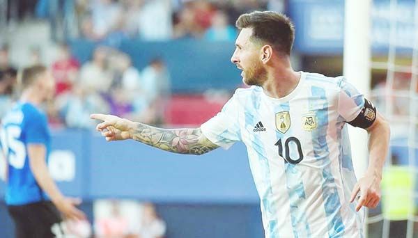 Messi golea a Estonia en amistoso