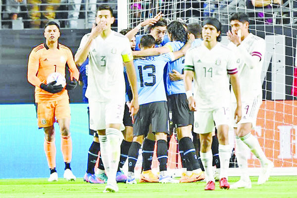 Exhibe y golea Uruguay a la Selección Mexicana