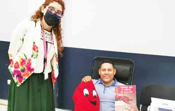 Niño coahuilense es finalista en concurso nacional de dibujo