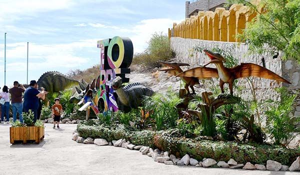 Invitan a exposición de dinosaurios en Noas