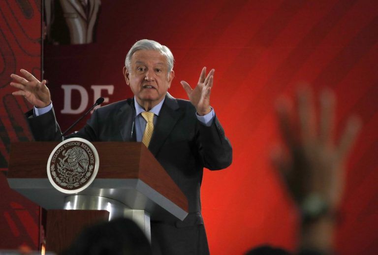 Así han reaccionado a la ausencia de AMLO en la Cumbre